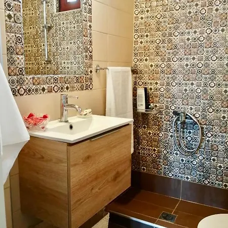 Anogeio - Traditional House In Tikhion Holiday home *