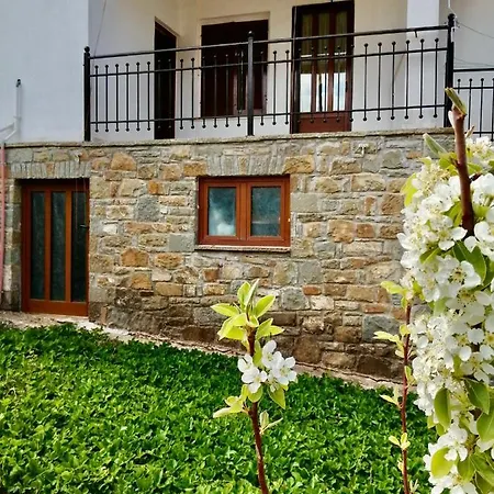 Anogeio - Traditional House In Tikhion